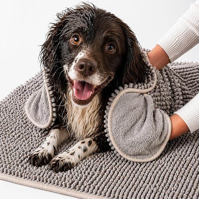 Petuate 2-in-1 dog towel and bath mat from the Amazon product listing